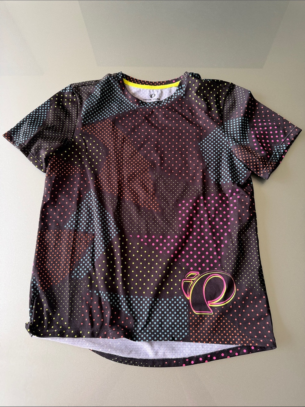Pearl Izumi Black Cycling Jersey with Multicolor Dot Print youth large